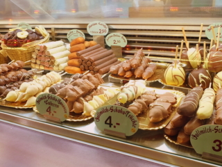Hallertauer Volksfest - confections Hallertauer Volksfest - confections