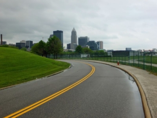 Lakefront Bikeway approaching city center