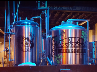 Brick &amp; Barrel Brewery - image by Warren Reinhard