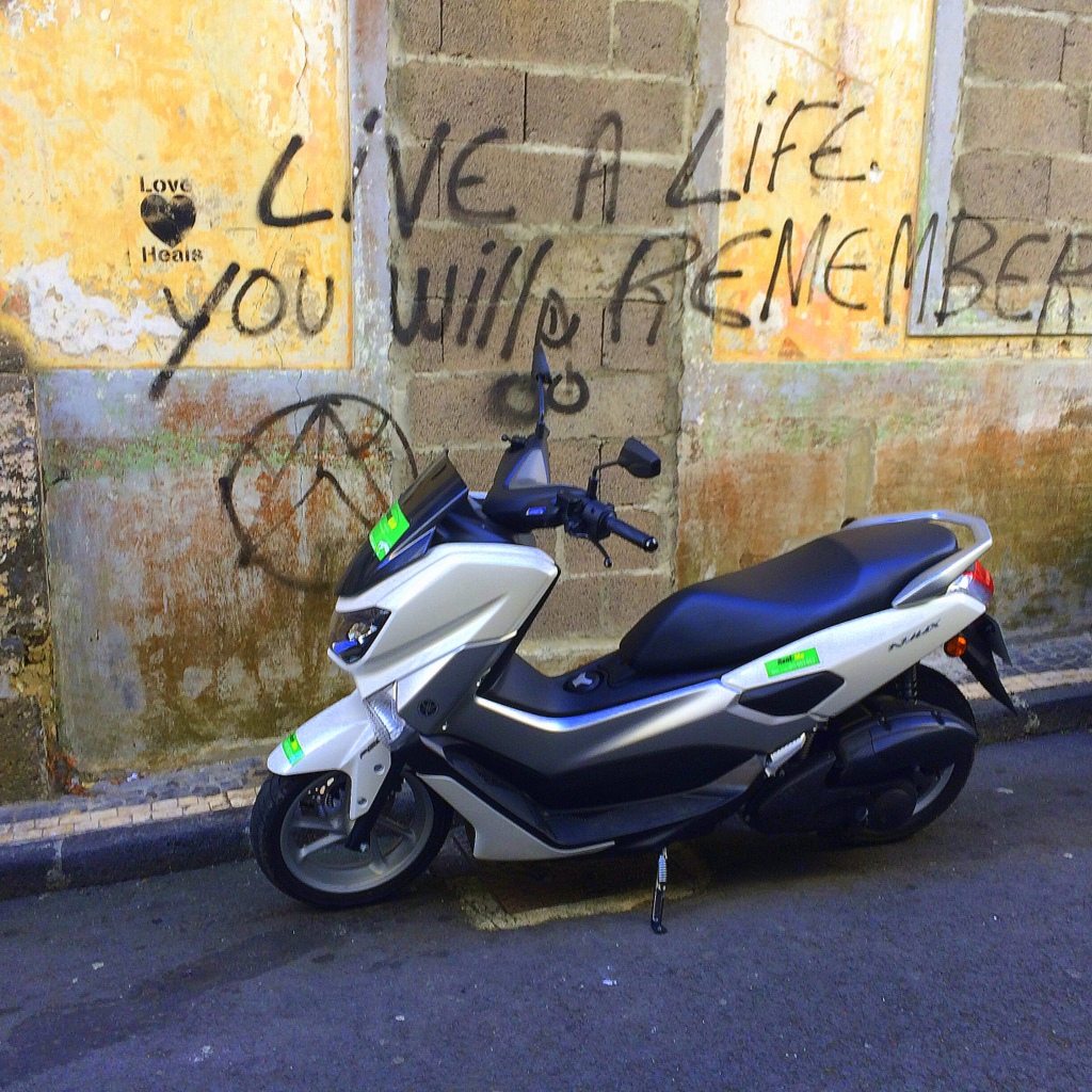 Azores Impressions - scooter