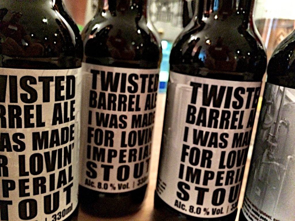 Live beer blogging - Twisted Barrel Imperial Stout