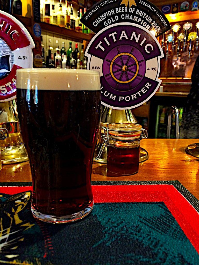 Cheshire Cheese is owned by Titanic Brewery in nearby Stoke-on-Trent Buxton - IMG_2941.jpg
