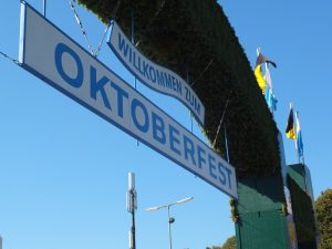 Oktoberfest - DSCF8652.jpg