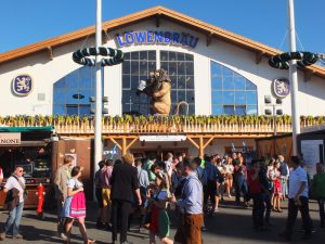 Oktoberfest - DSCF8701.jpg